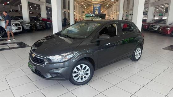 CHEVROLET ONIX 1.4 MPFI LT 8V FLEX 4P AUTOMÁTICO CHEVROLET ONIX 1.4 MPFI LT 8V FLEX 4P AUTOMÁTICO